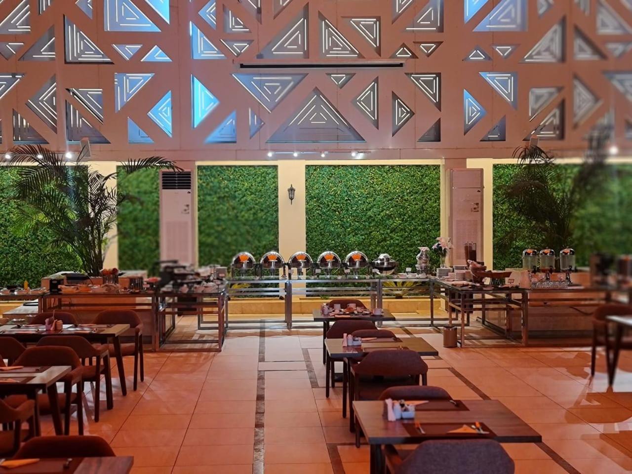 Sarwat Park Hotel Riyadh - Diplomatic Quarter 外观 照片