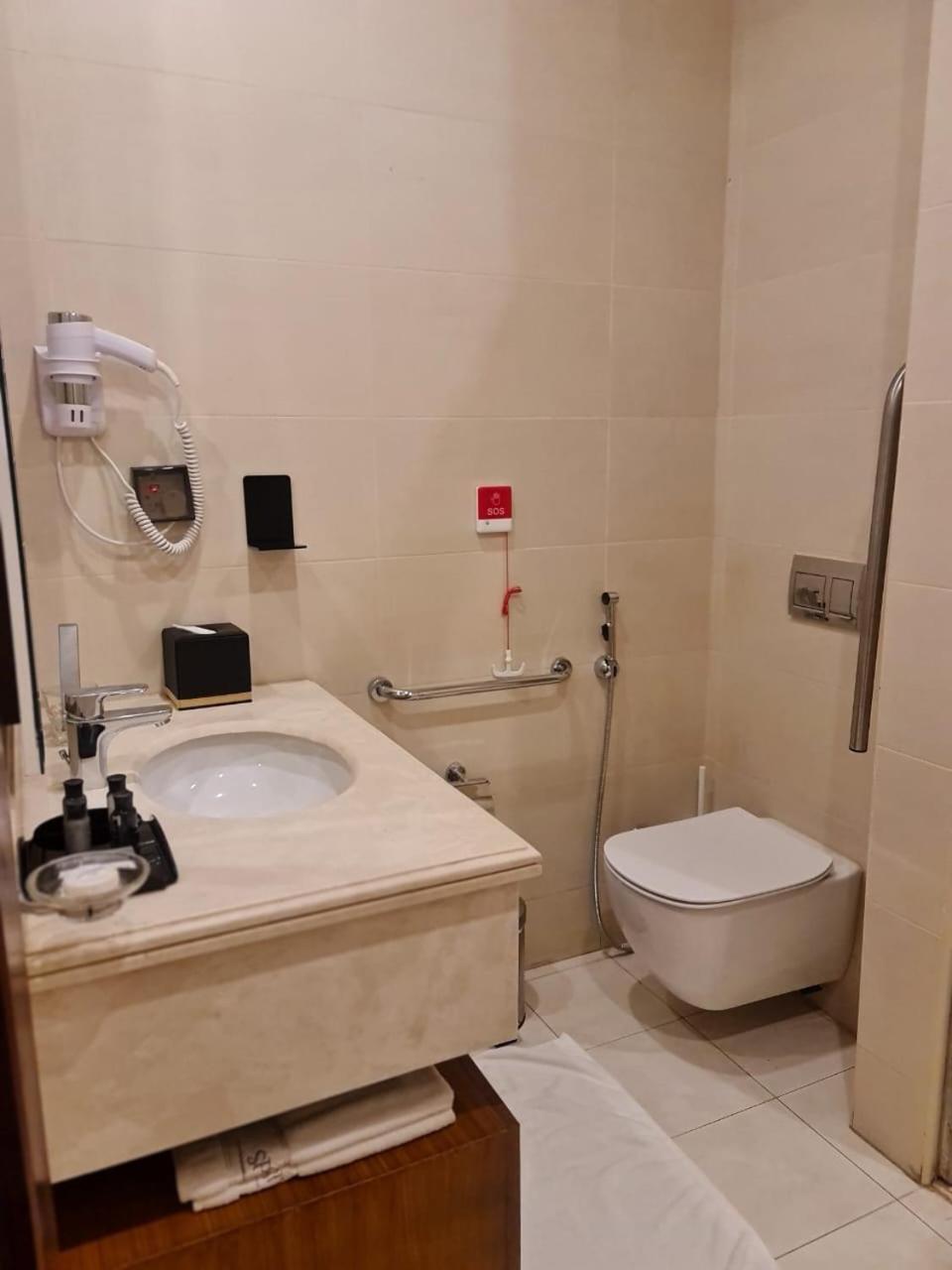 Sarwat Park Hotel Riyadh - Diplomatic Quarter 外观 照片